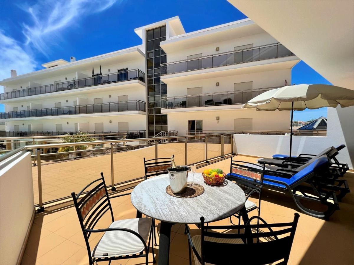 Albufeira Terrace With Pool By Homing Lägenhet Exteriör bild